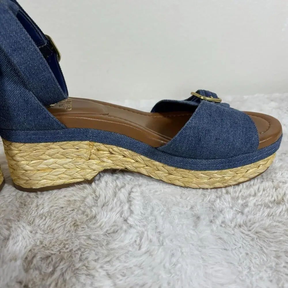 Vince Camuto step into